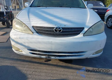 2003 Toyota Camry Xle z USA, uszkodzony, nr VIN 4T1BE30K93U222624